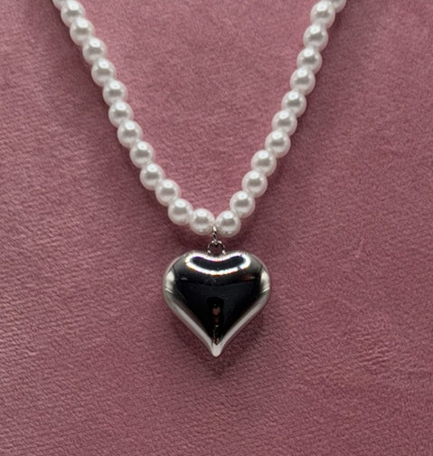 COLLANA DI PERLE CON CUORE 3D ACCIAIO