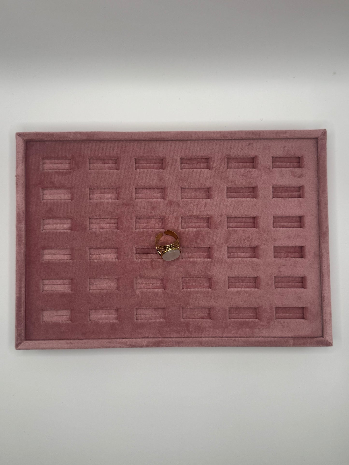 ANELLO CON FORMA DI CERCHIO IN MADRE PERLA ORO