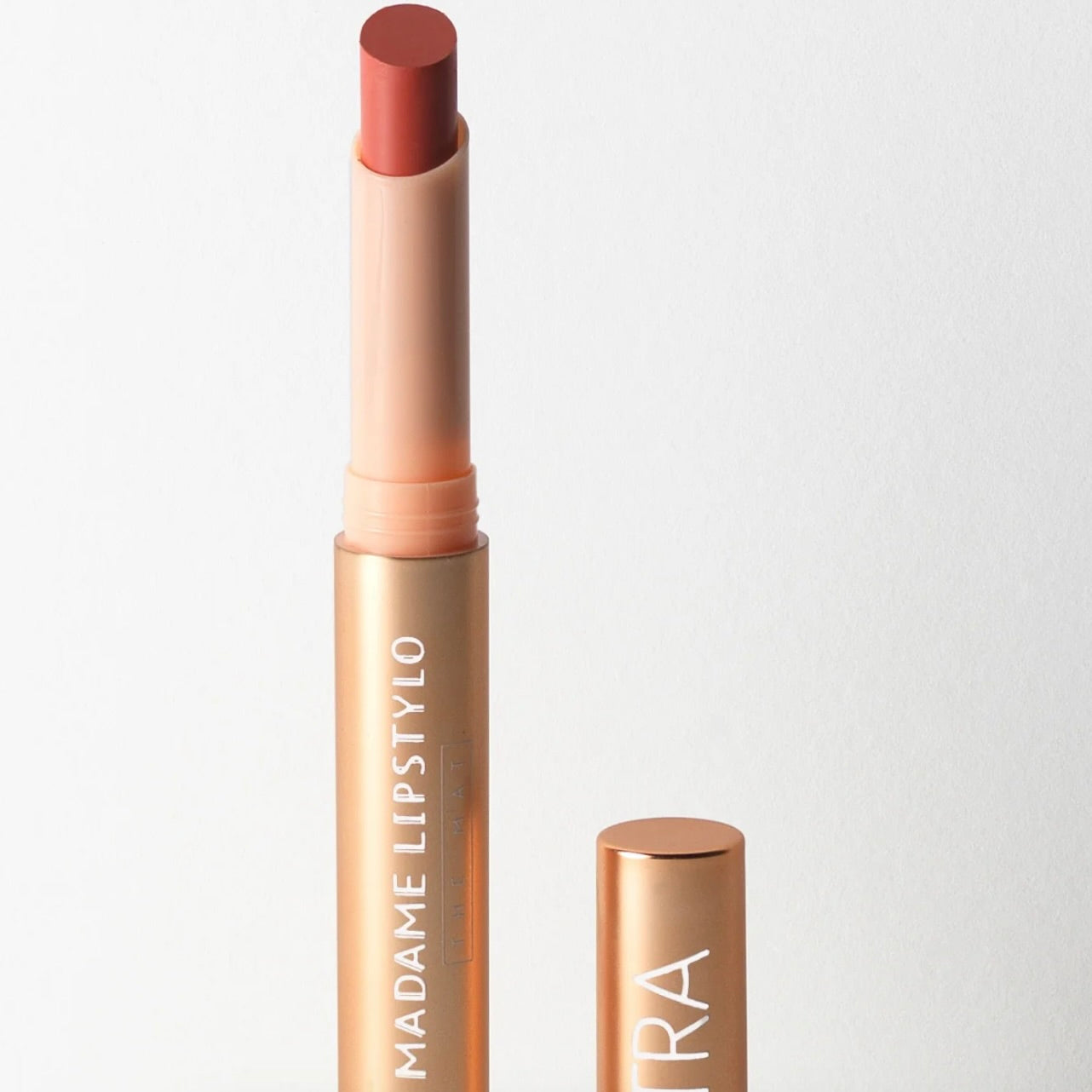 ASTRA MADAME LIPSTYLO THE MAT finish opaco