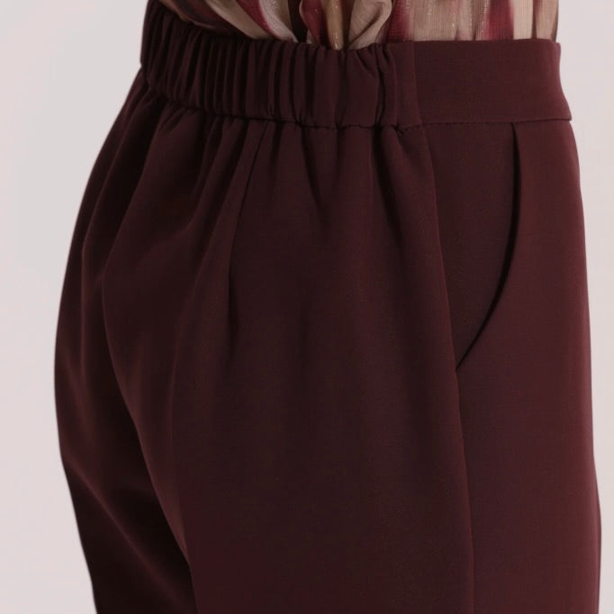 Mimì-Muà PANTALONE SIGARETTA CON ELASTICO DIETRO IN TESSUTO TECNICO