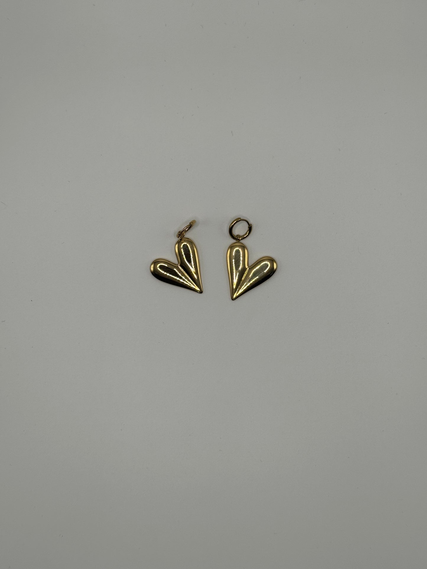 ORECCHINI CON CHARM A CUORE ORO