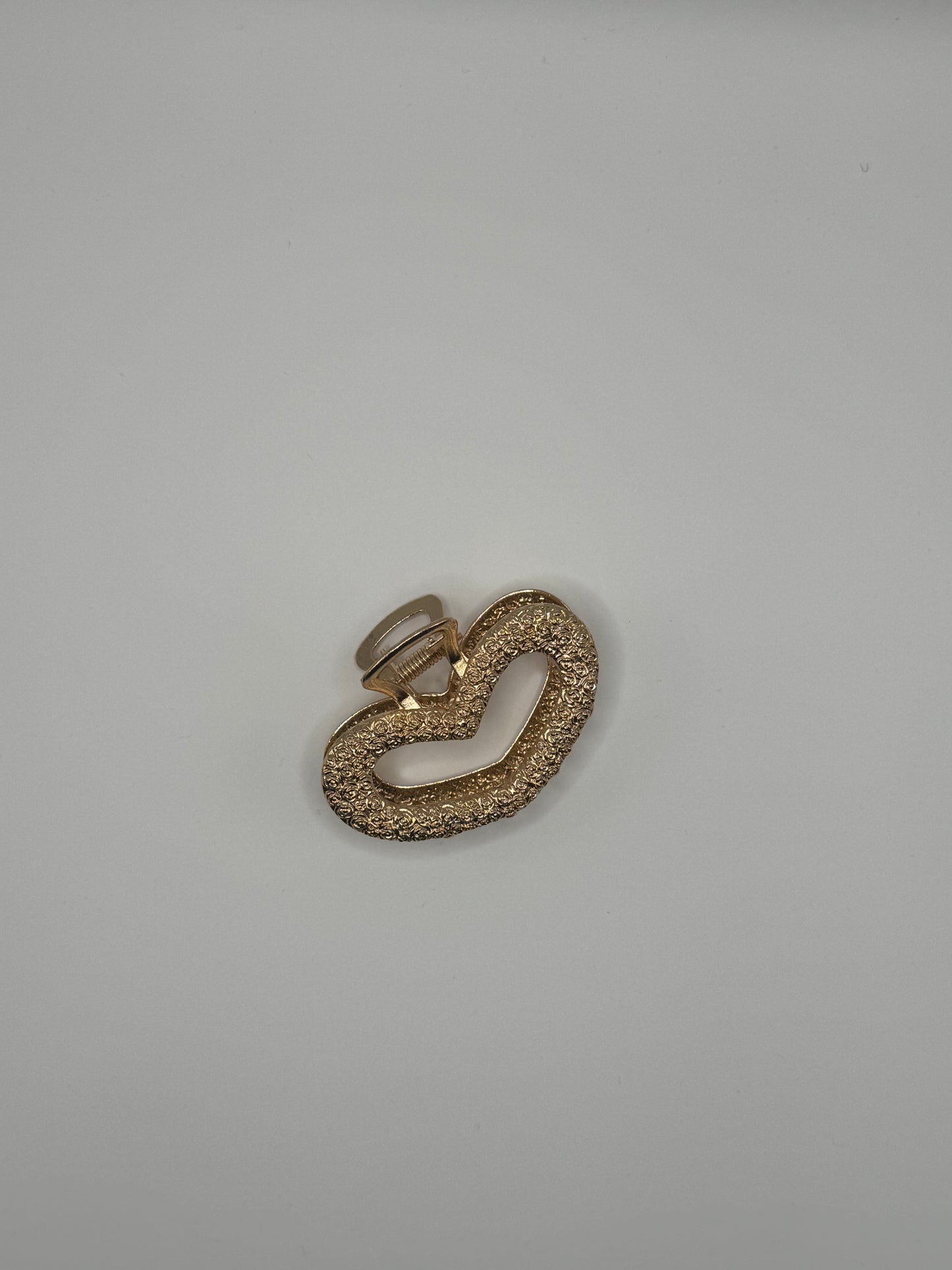 PINZA GRANDE A FORMA DI CUORE ORO