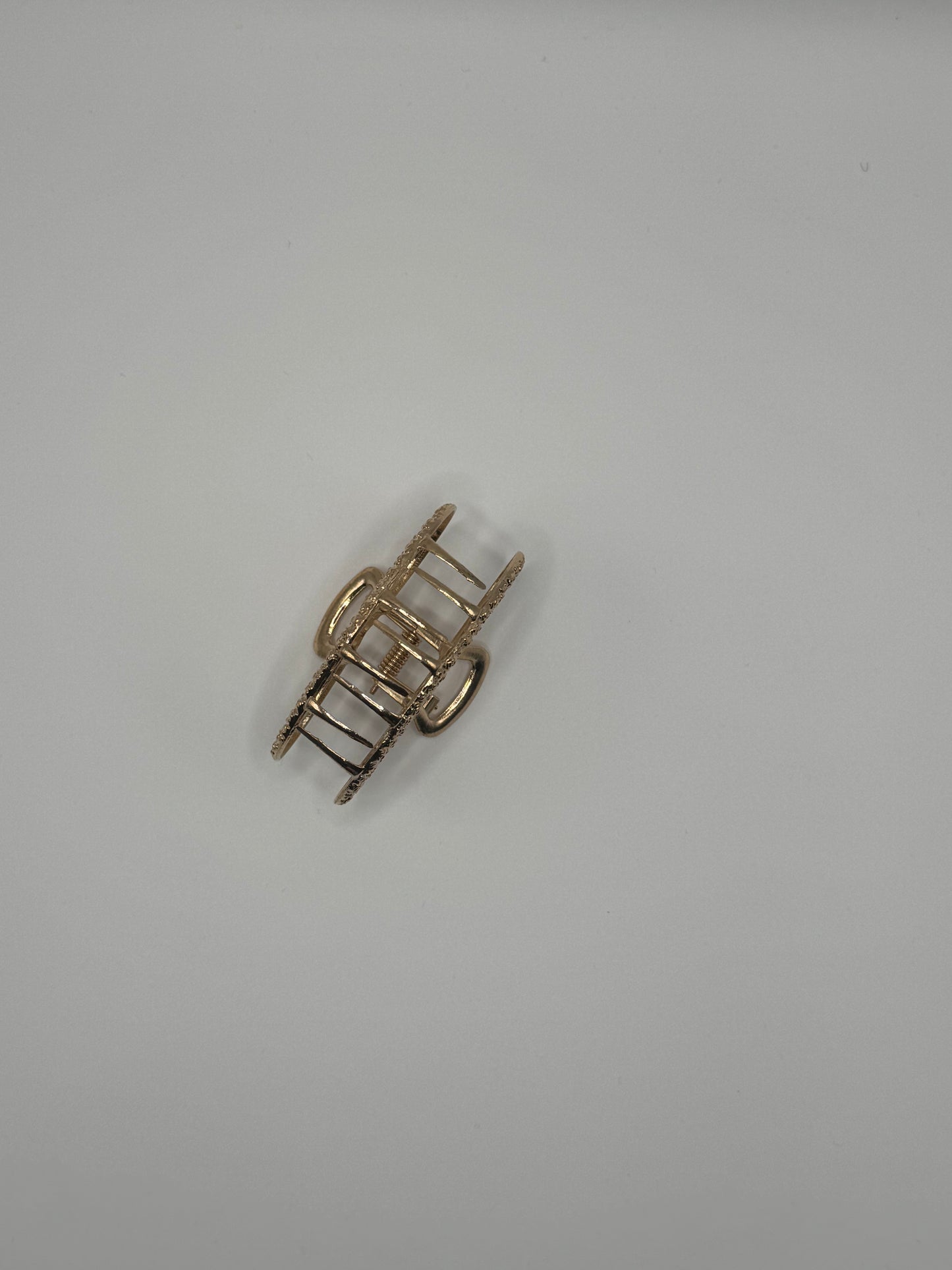 PINZA GRANDE A FORMA DI CUORE ORO