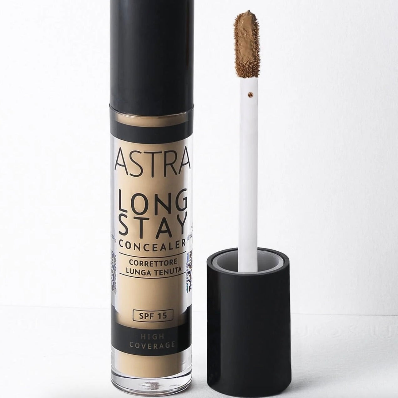 ASTRA LONG STAY CONCEALER correttore lunga tenuta