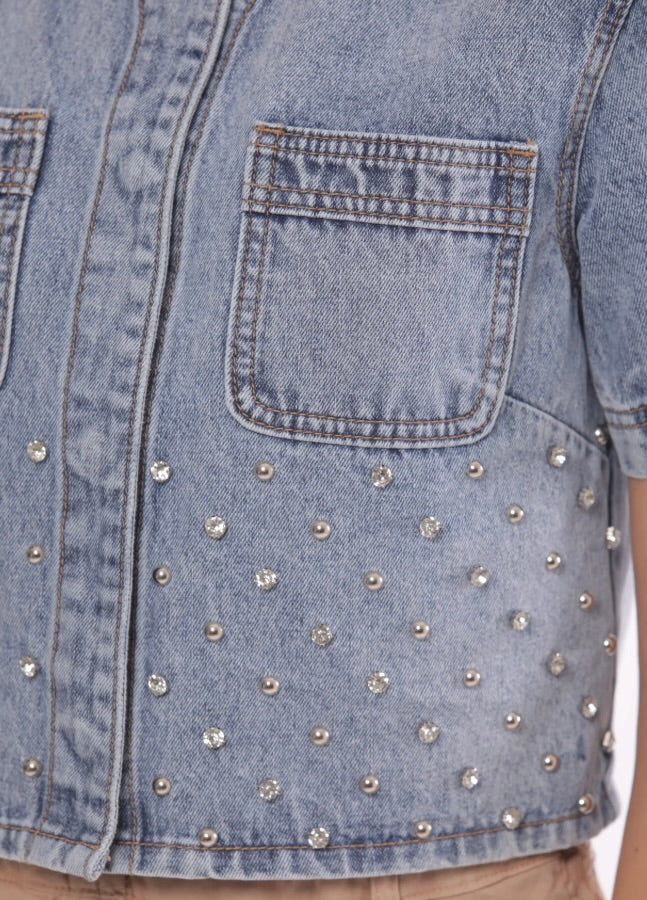 Mimì Muà GIUBBOTTO DI JEANS CON RIVETTI GIOIELLO
