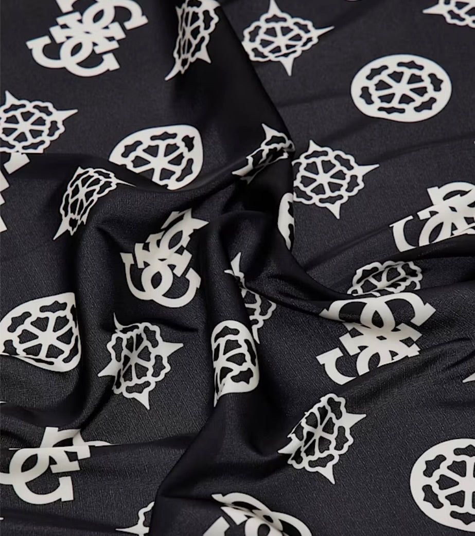 GUESS  FOULARD