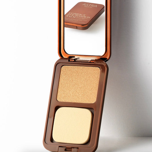 ASTRA COMPACT FOUNDATION BALM