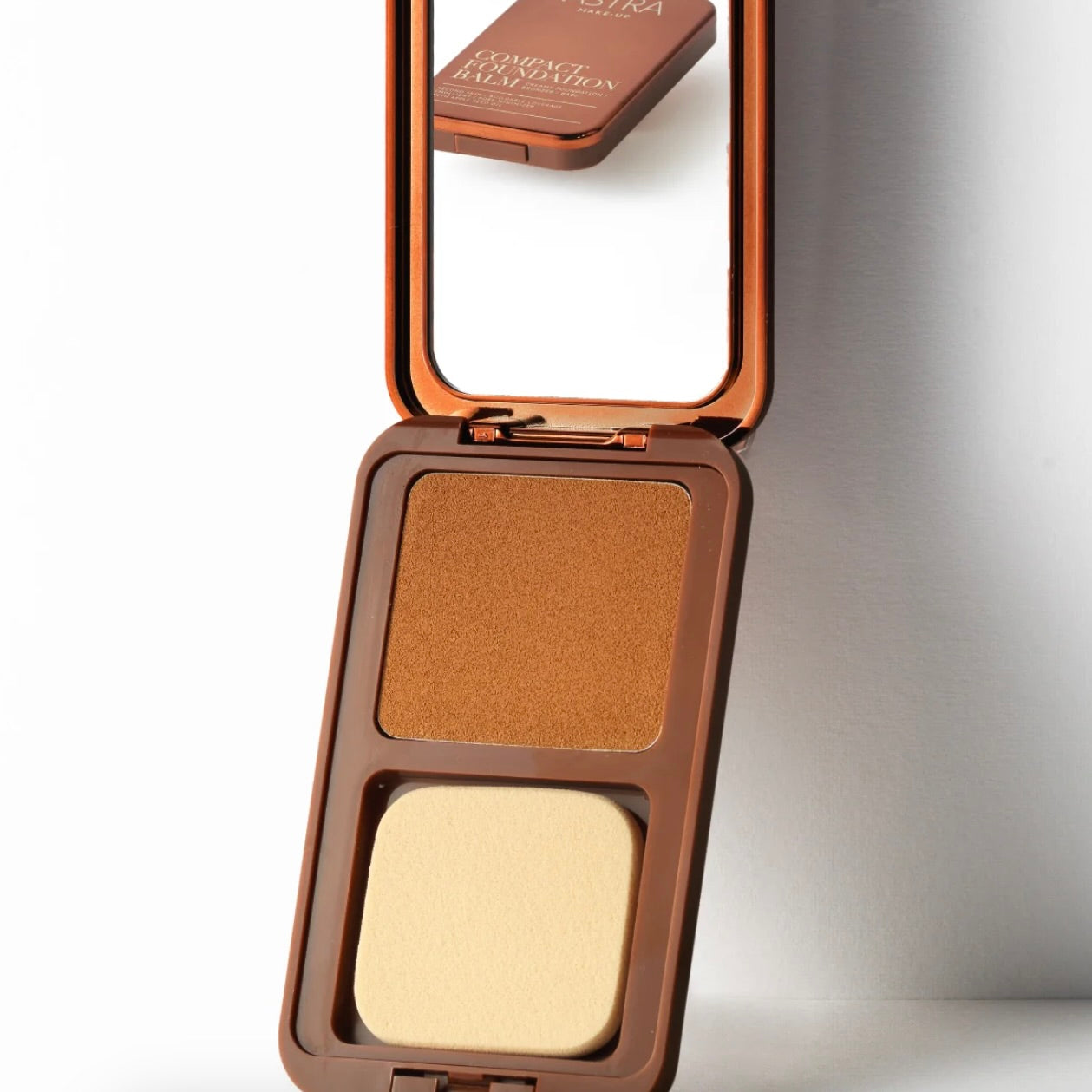 ASTRA COMPACT FOUNDATION BALM