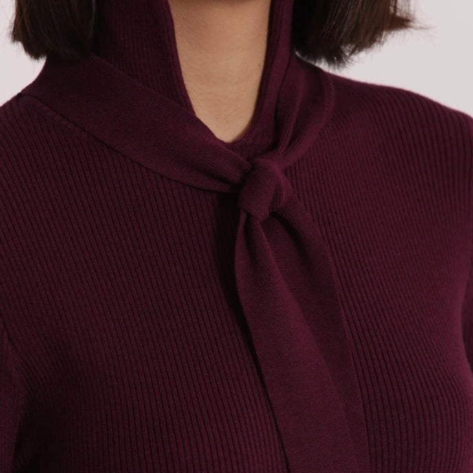Mimì-Muà MAGLIA CON DETTAGLIO CRAVATTINO