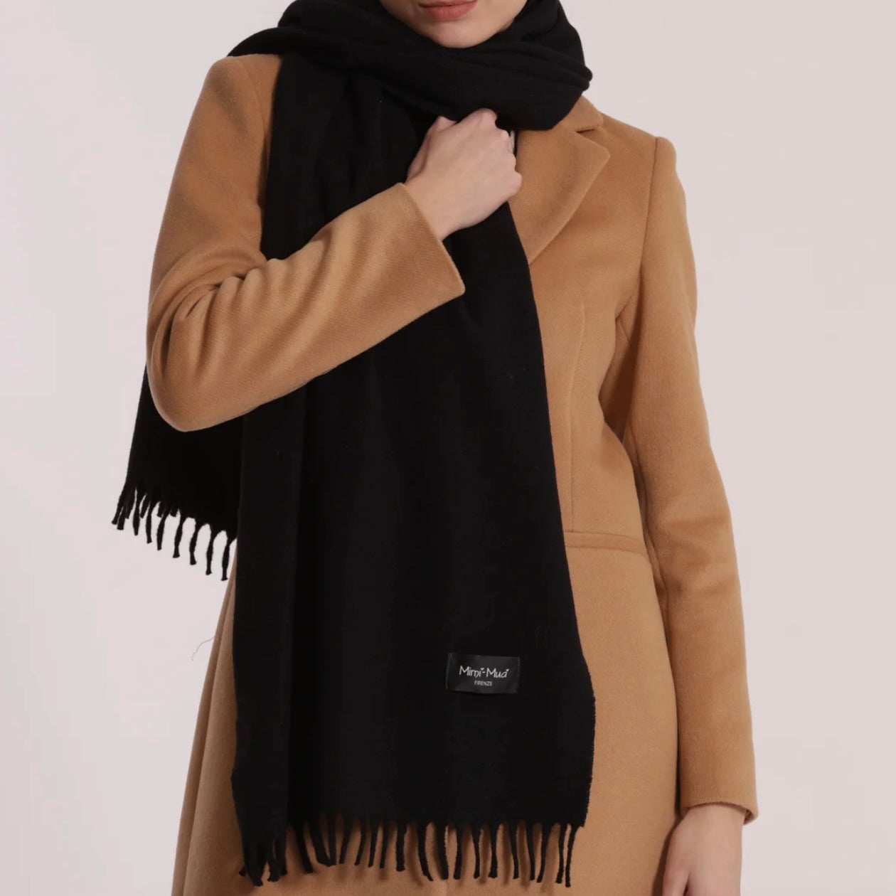 Mimì-Muà SCIARPA TINTA UNITA CON FRANGE CORTE