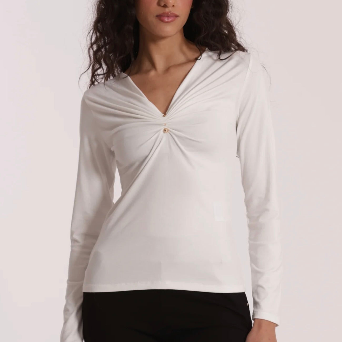 Mimì-Muà T-SHIRT SCOLLO A V CON ACCESSORIO