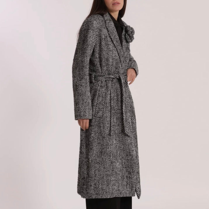 Mimì-Muà CAPPOTTO LUNGO SPIGATO CON FIORE SU COLLO