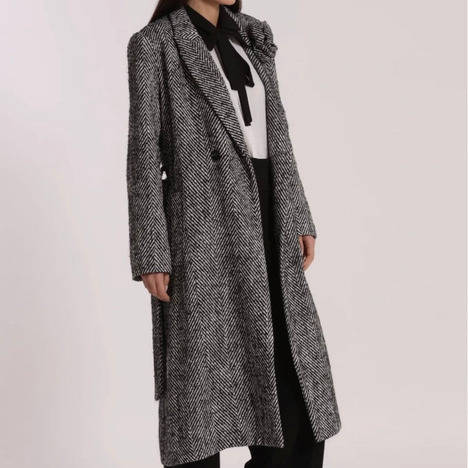 Mimì-Muà CAPPOTTO LUNGO SPIGATO CON FIORE SU COLLO