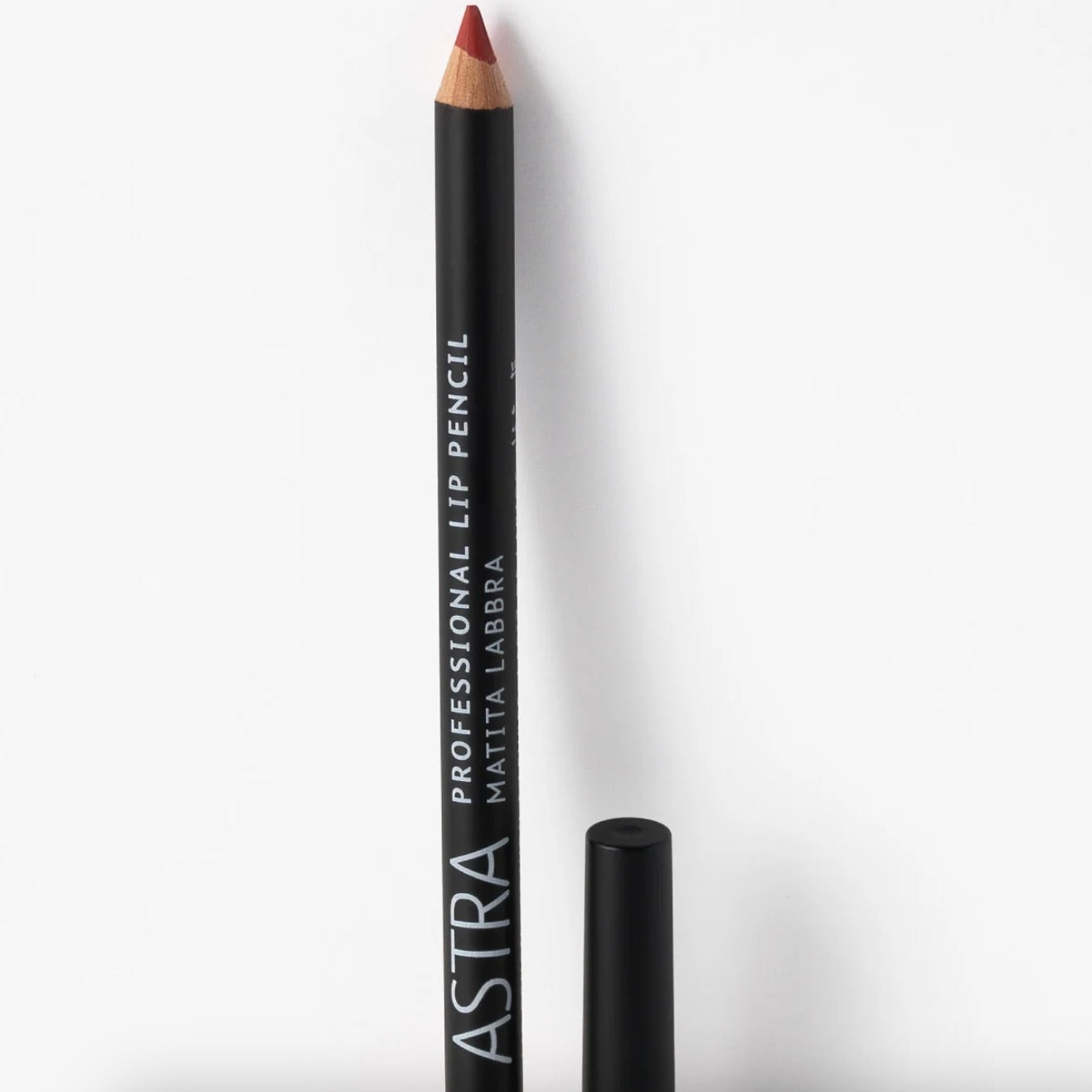 ASTRA PROFESSIONAL LIP PENCIL