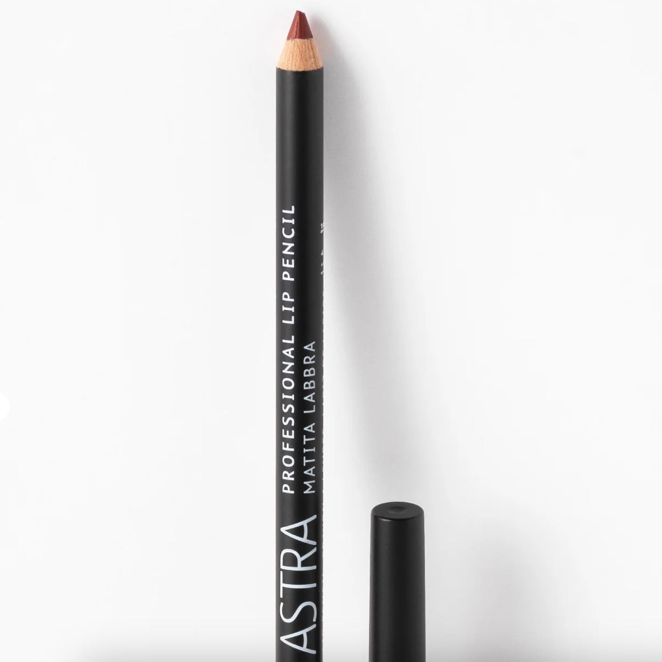 ASTRA PROFESSIONAL LIP PENCIL