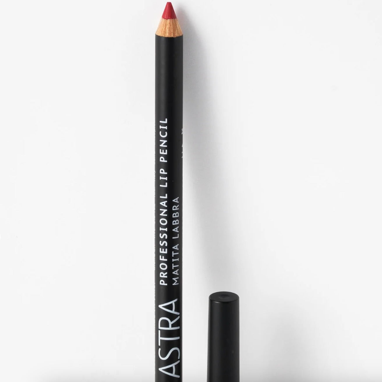 ASTRA PROFESSIONAL LIP PENCIL