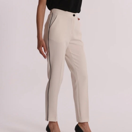 Mimì-Muà PANTALONE CON BOTTONE A CONTRASTO