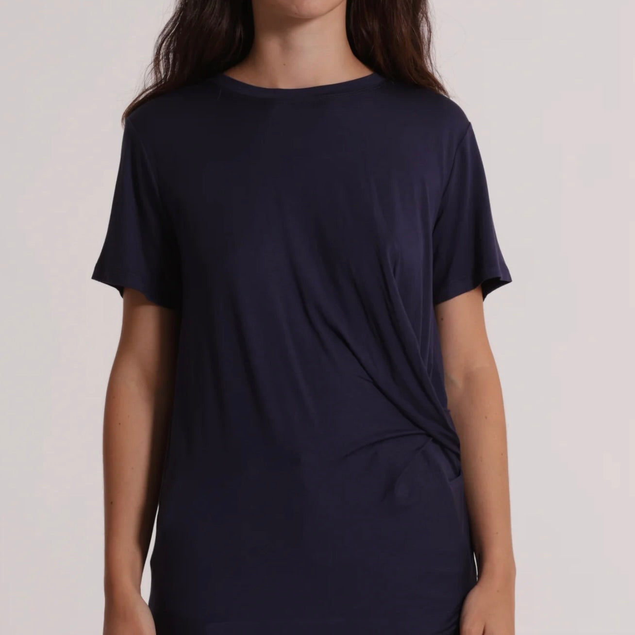 Mimì-Muà T-SHIRT MEZZE MANICHE CON ARRICCIO LATERALE