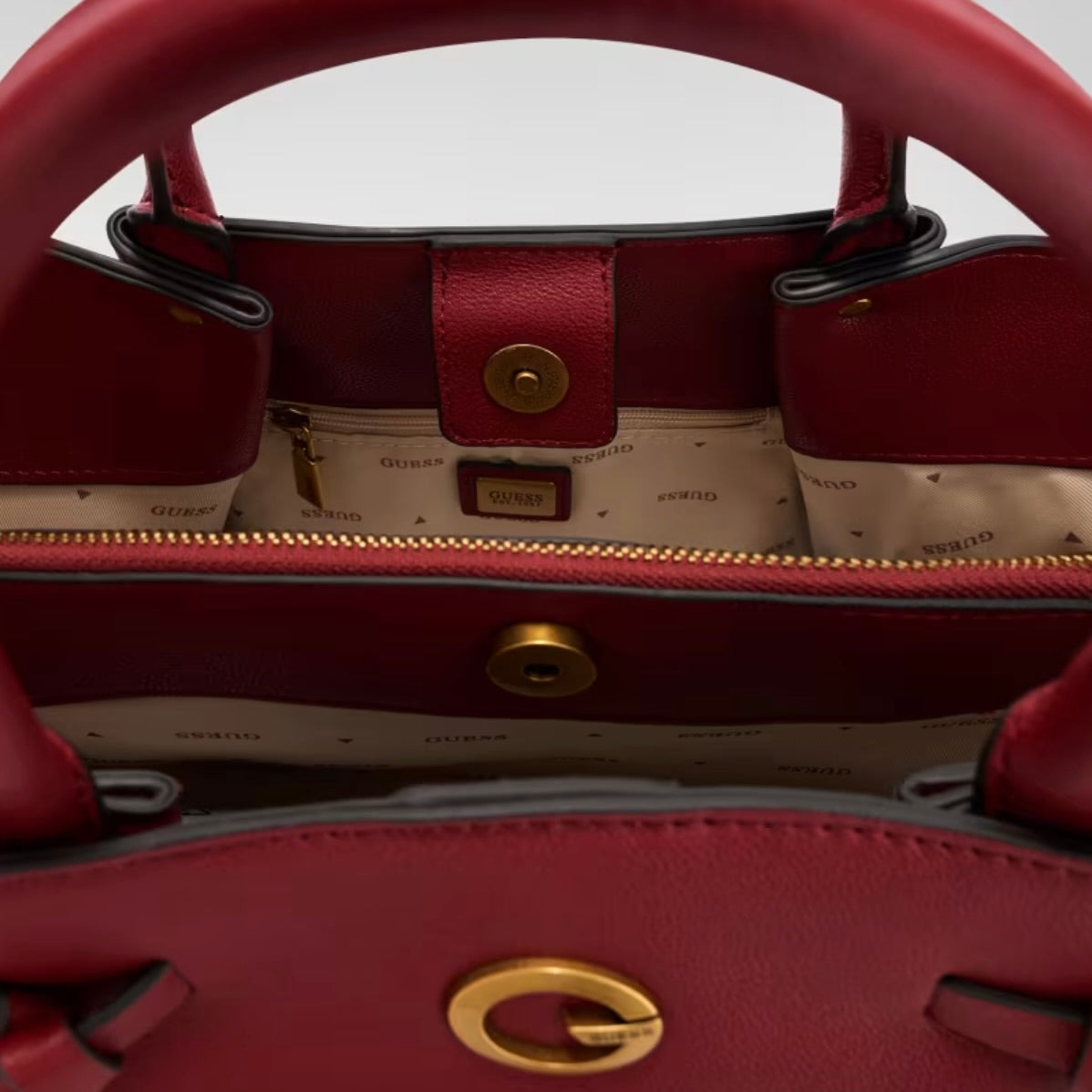 GUESS ALLEGRA GIRLFRIEND SATCHEL