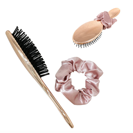 CAMOMILLA SET SPAZZOLA CON SCRUNCHIE