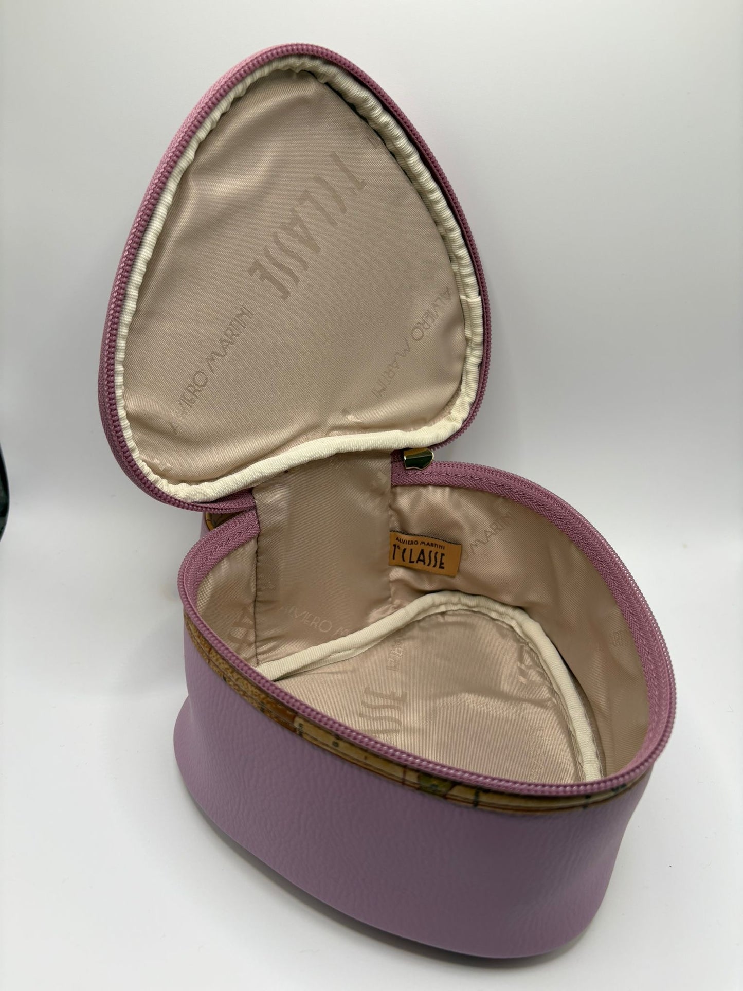 ALVIERO MARTINI 1 CLASSE MEDIUM BEAUTY CASE CUORE